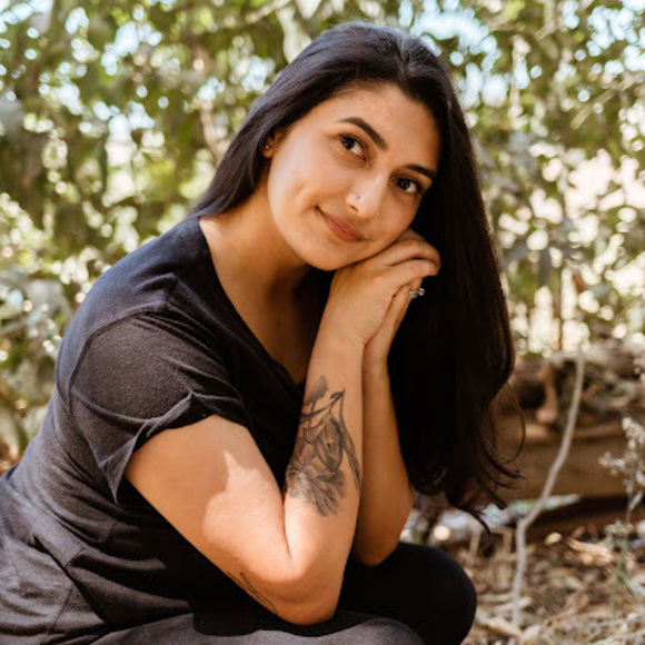 Meet your Posher, Angelica - Picture 1 of 1